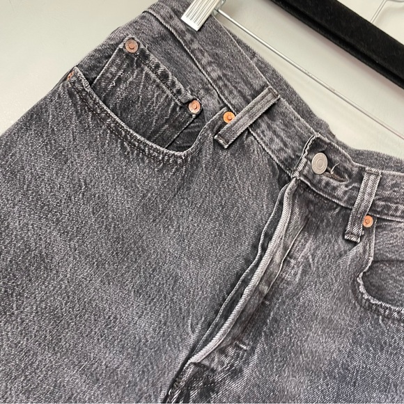 SOLD LEVIS 501 no tab high rise size 27 black - Picture 3 of 8